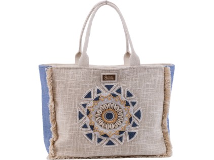 SHOPPER DARLENE